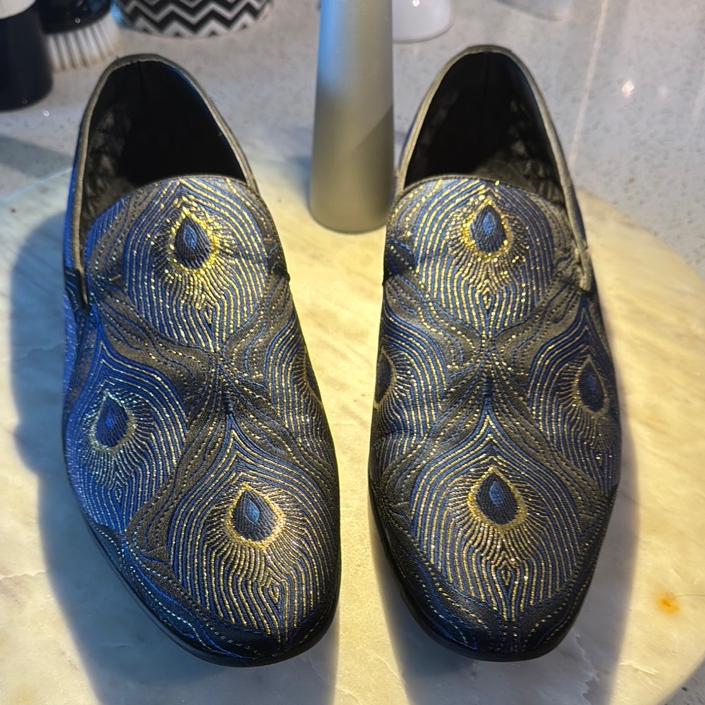 Elegant Blue and Gold Men's Loafers